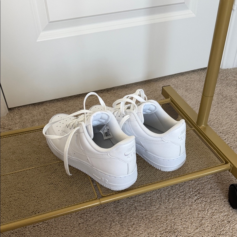 Nike Air Force 1 size 8.5 - Picture 3 of 4